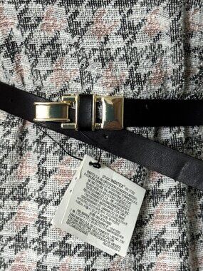 Women's Belt dark brown leather fashion narrow belt size M/L